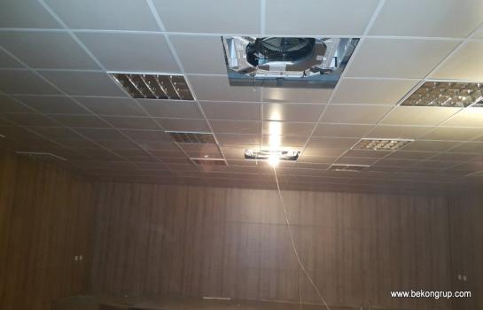konferas salon tasarımı konferas ses sistemi montajı ses yaltım uygulamasıAnahtar Teslim Konferans Salon yapımı Anahtar Teslimi Konferans Salonu Yapımı konferans salon ses sistemi  konferans salon sahneu perdesi konferans salon koltuğu konferans salon koltuk fiyatları